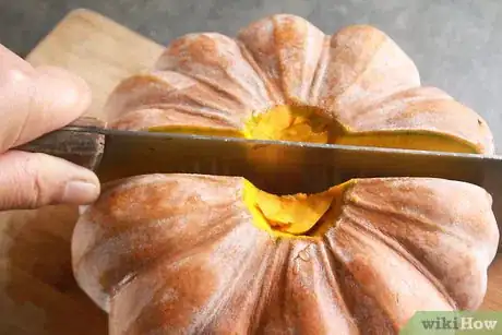 Imagen titulada Cook a Pumpkin Step 3