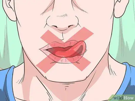 Imagen titulada Help Chapped Lips Step 5