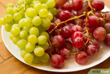 Imagen titulada Keep Grapes Fresh Step 2