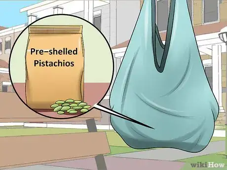 Imagen titulada Eat Pistachios Step 3