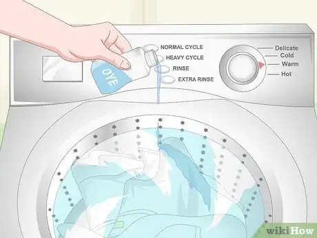 Imagen titulada Wash White Clothes Step 9