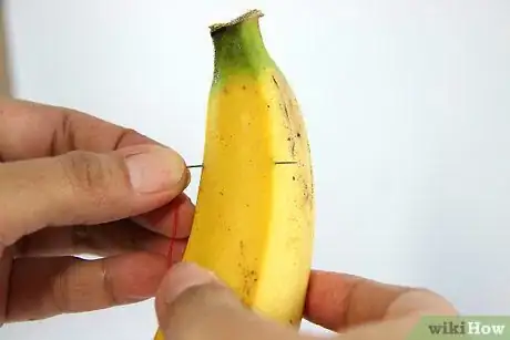 Imagen titulada Slice a Banana Before It Is Peeled Step 11