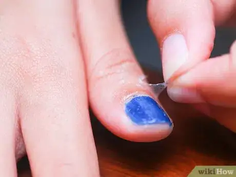 Imagen titulada Remove Nail Polish from Around the Nails Step 16