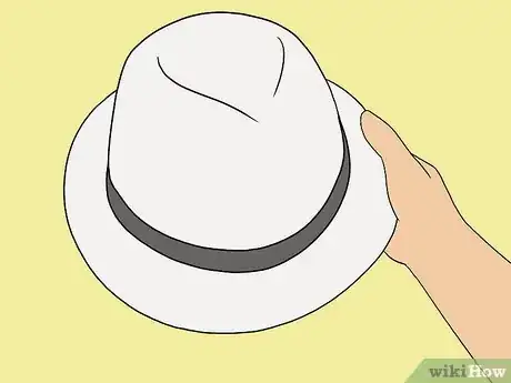 Imagen titulada Clean a White Hat Step 1