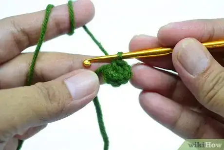 Imagen titulada Crochet a Ball Step 2