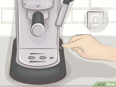 Imagen titulada Use a De'Longhi Espresso Machine Step 13