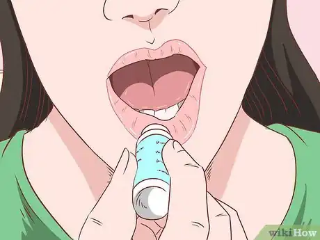 Imagen titulada Heal Sore Lips Step 4