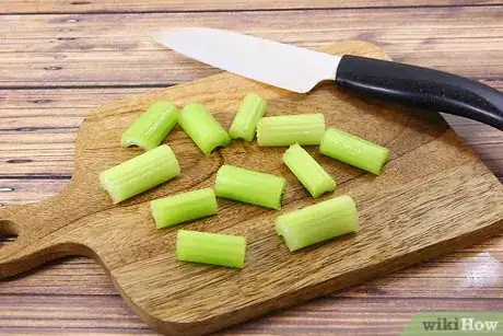 Imagen titulada Cook Celery Step 1