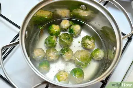 Imagen titulada Lessen the Strong Taste of Brussels Sprouts Step 2