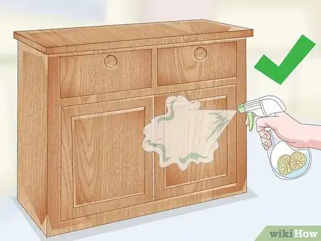 Imagen titulada Clean Oak Cabinets Step 1