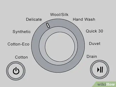 Imagen titulada Clean a White Hat Step 14