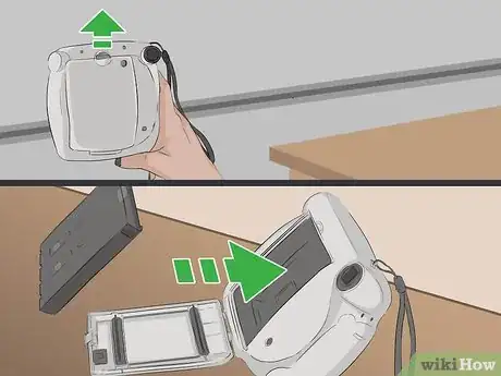 Imagen titulada Use a Polaroid One Step Camera Step 1