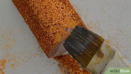 Imagen titulada Make Glitter Candles Step 6