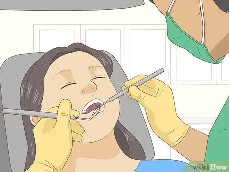 Imagen titulada Pull Out a Tooth Without Pain Step 11