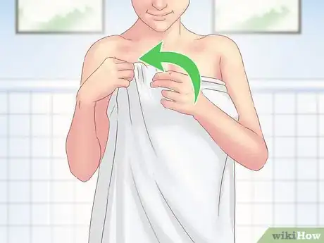 Imagen titulada Make a Body Wrap Towel After a Shower Step 5