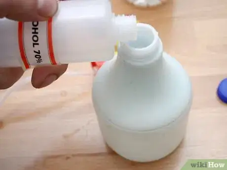 Imagen titulada Make Your Own Glass Cleaner Step 9