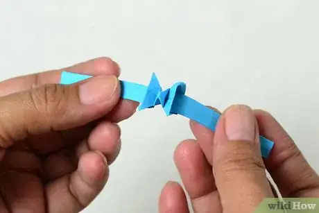 Imagen titulada Make a Ring out of Paper Step 27