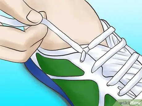 Imagen titulada Tie Your Shoe Laces Differently Step 16