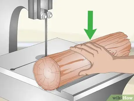 Imagen titulada Cut Wood Slices Step 4