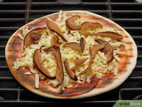 Imagen titulada Make Pizza Without an Oven at Home Step 18