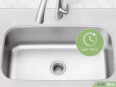 Imagen titulada Clean a Smelly Drain Step 5