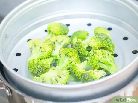 Imagen titulada Steam Broccoli Step 7