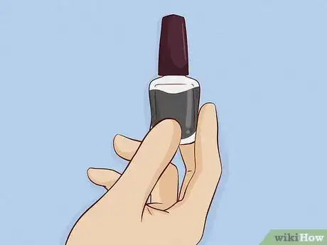 Imagen titulada Make Black Nail Polish Step 10