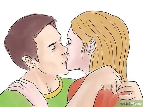Imagen titulada Make Out for the First Time Step 8