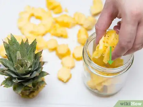 Imagen titulada Buy and Store Fresh Pineapple Step 12