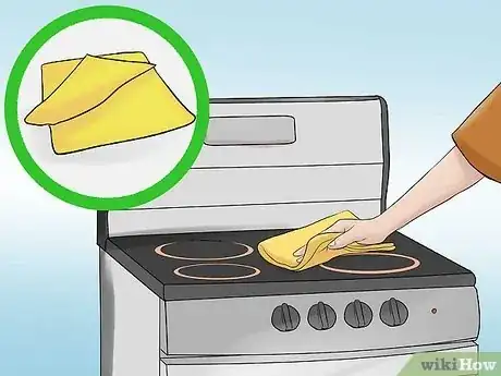 Imagen titulada Clean an Electric Stove Top Step 9