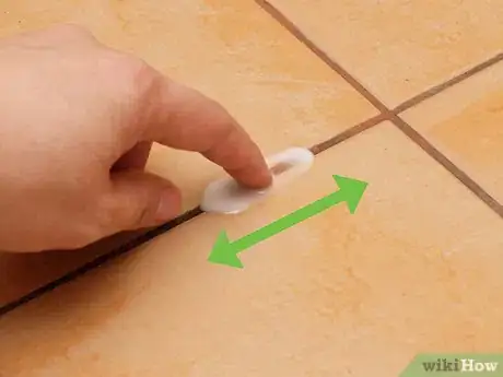 Imagen titulada Clean Grout with Vinegar Step 5