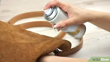 Imagen titulada Clean a Suede Purse Step 10