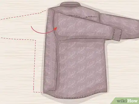 Imagen titulada Fold a Shirt Step 9