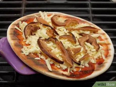 Imagen titulada Make Pizza Without an Oven at Home Step 19