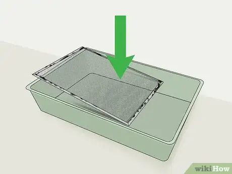 Imagen titulada Clean a Kitchen Exhaust Fan Step 4