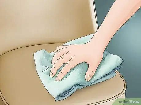 Imagen titulada Clean Vinyl Furniture Step 4