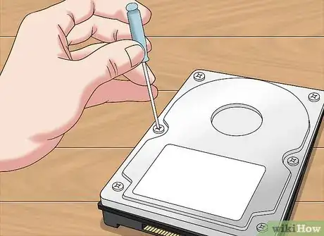 Imagen titulada Recycle Old Computer Hard Drives Step 1