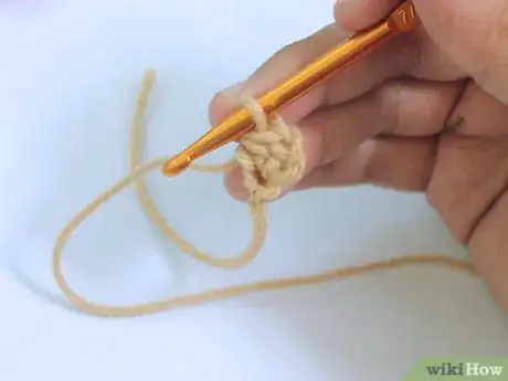 Imagen titulada Crochet a Baby Hat Step 25