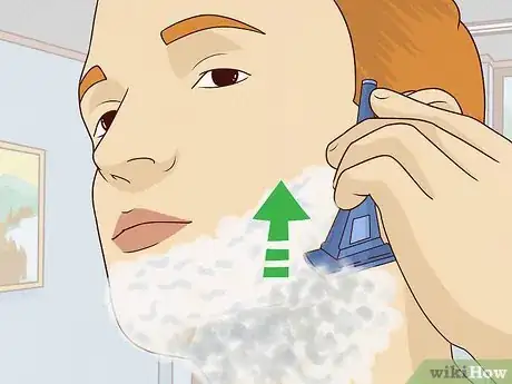 Imagen titulada Use Shaving Cream Step 5