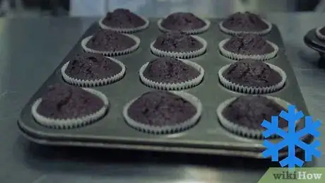 Imagen titulada Make Quick Easy Cupcakes Step 18