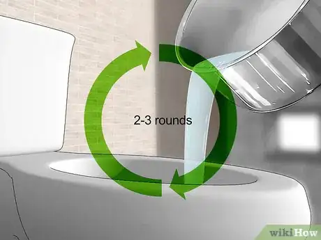 Imagen titulada Unclog a Toilet with Dish Soap Step 6