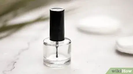 Imagen titulada Make Your Own Cuticle Oil Step 8