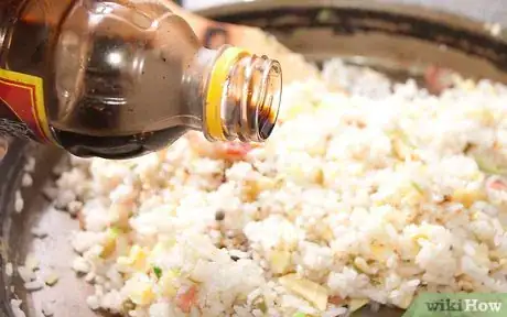 Imagen titulada Make a Shanghai Fried Rice Step 11