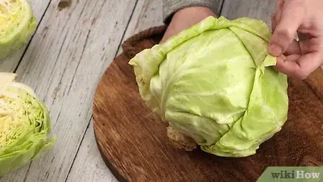 Imagen titulada Cook Cabbage Step 2