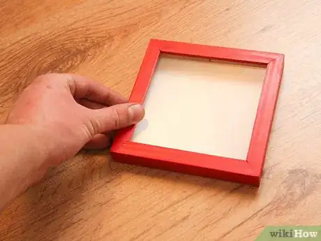 Imagen titulada Make a Shadow Box Step 5