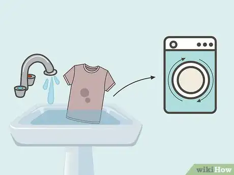 Imagen titulada Remove Oil Based Stains from Fabrics Step 5