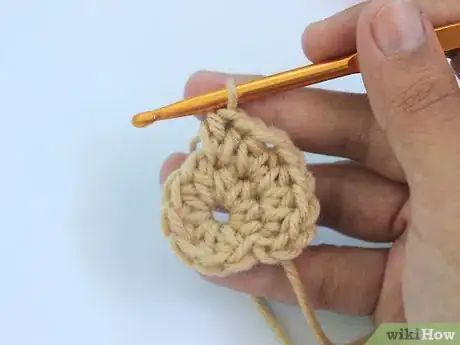 Imagen titulada Crochet a Baby Hat Step 26