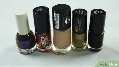 Imagen titulada Restore Thick Dried Out Nail Polish Step 9