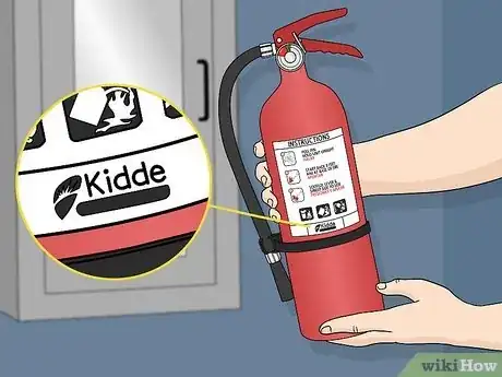 Imagen titulada Recycle a Fire Extinguisher Step 1