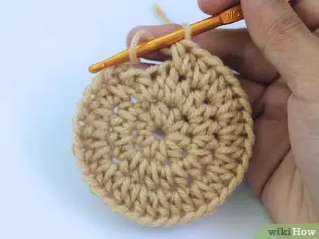 Imagen titulada Crochet a Baby Hat Step 27